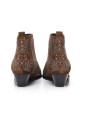 bottes-texanes-en-daim-avec-clous-en-metal