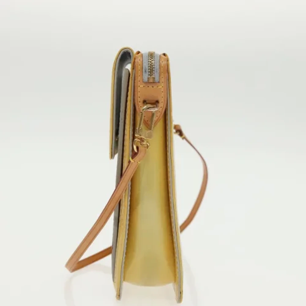 Louis Vuitton Vintage Pre-owned Leather shoulder-bags Yellow Dames