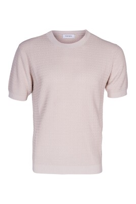 short-sleeve-round-neck-shirt