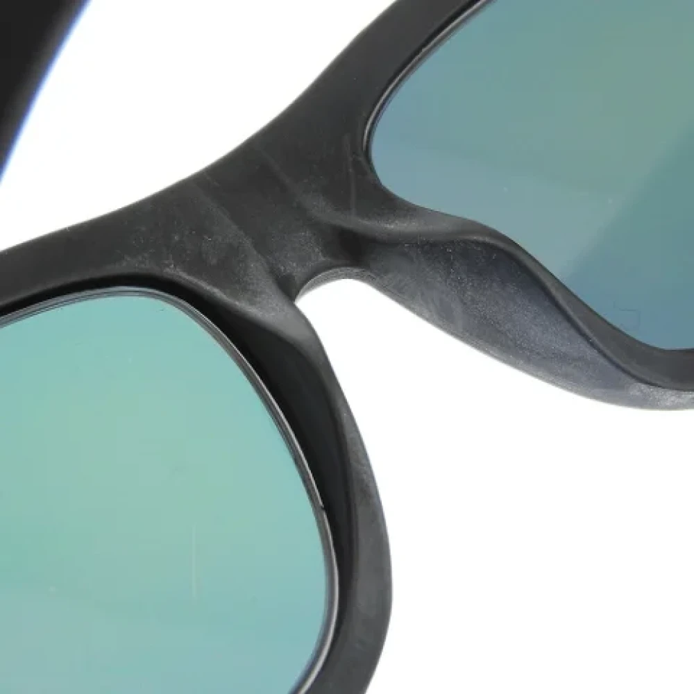 Givenchy Pre-owned Plastic sunglasses Black Dames
