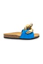 sandales-plates-en-cuir-avec-details-dores