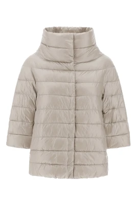 Aminta Cape