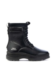 LAGE SCHOENEN