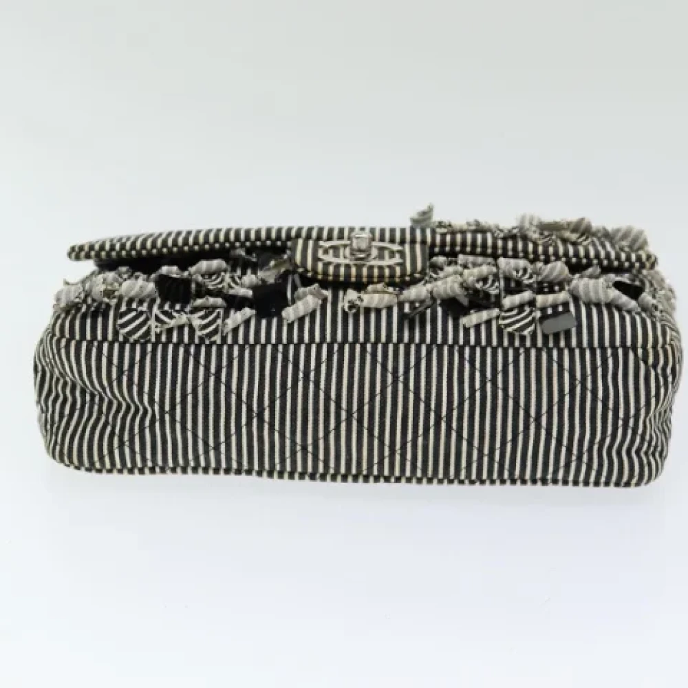 Chanel Vintage Pre-owned Canvas handbags Black Dames