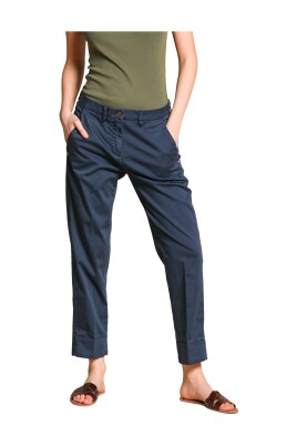 bla-stretch-satin-gulerodspasform-chino-bukser