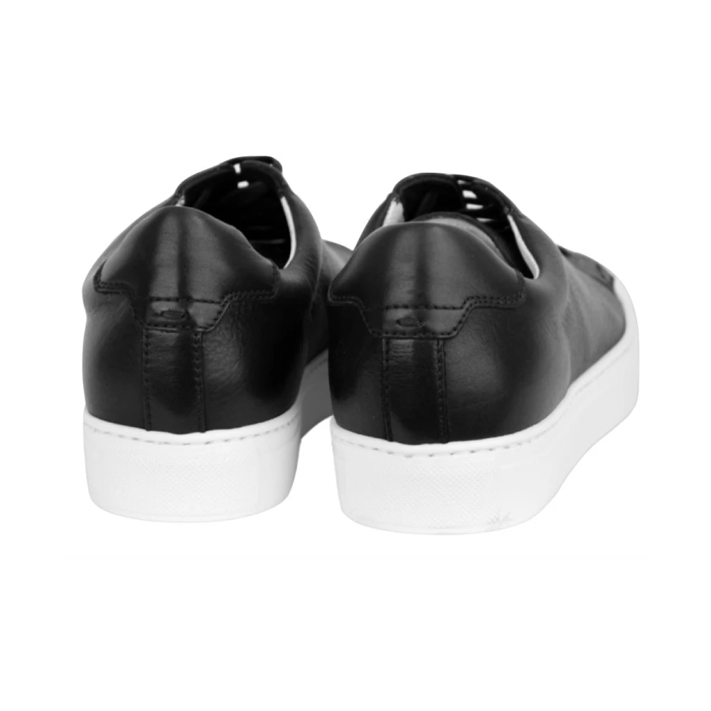 Doucal's Minimalistisch Design Zwarte Leren Sneakers