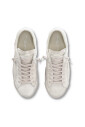 sneaker-bas-en-daim-beige-clair