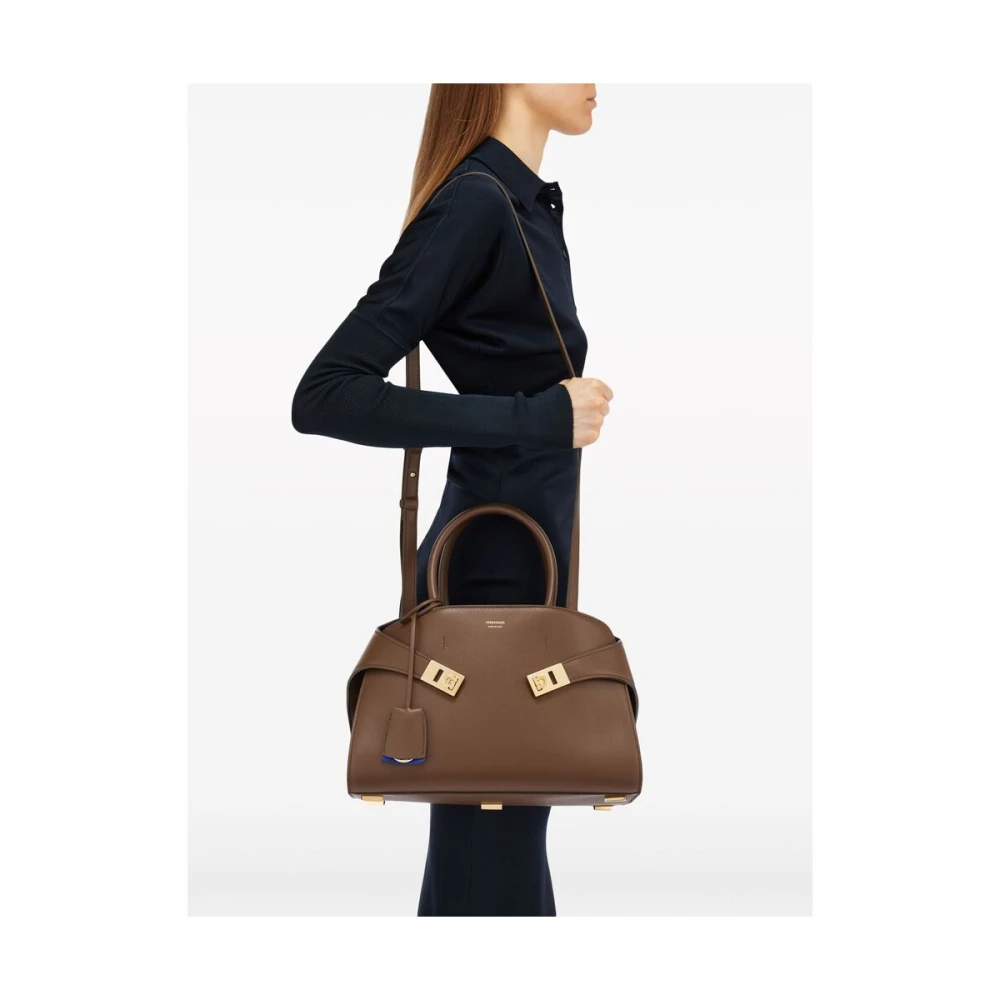 Salvatore Ferragamo Taupe Leren Handtas met Gancini Slot Brown Dames