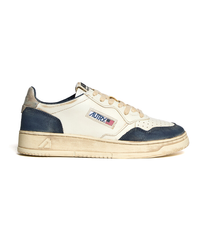 elegant-sneakers-blue-silver