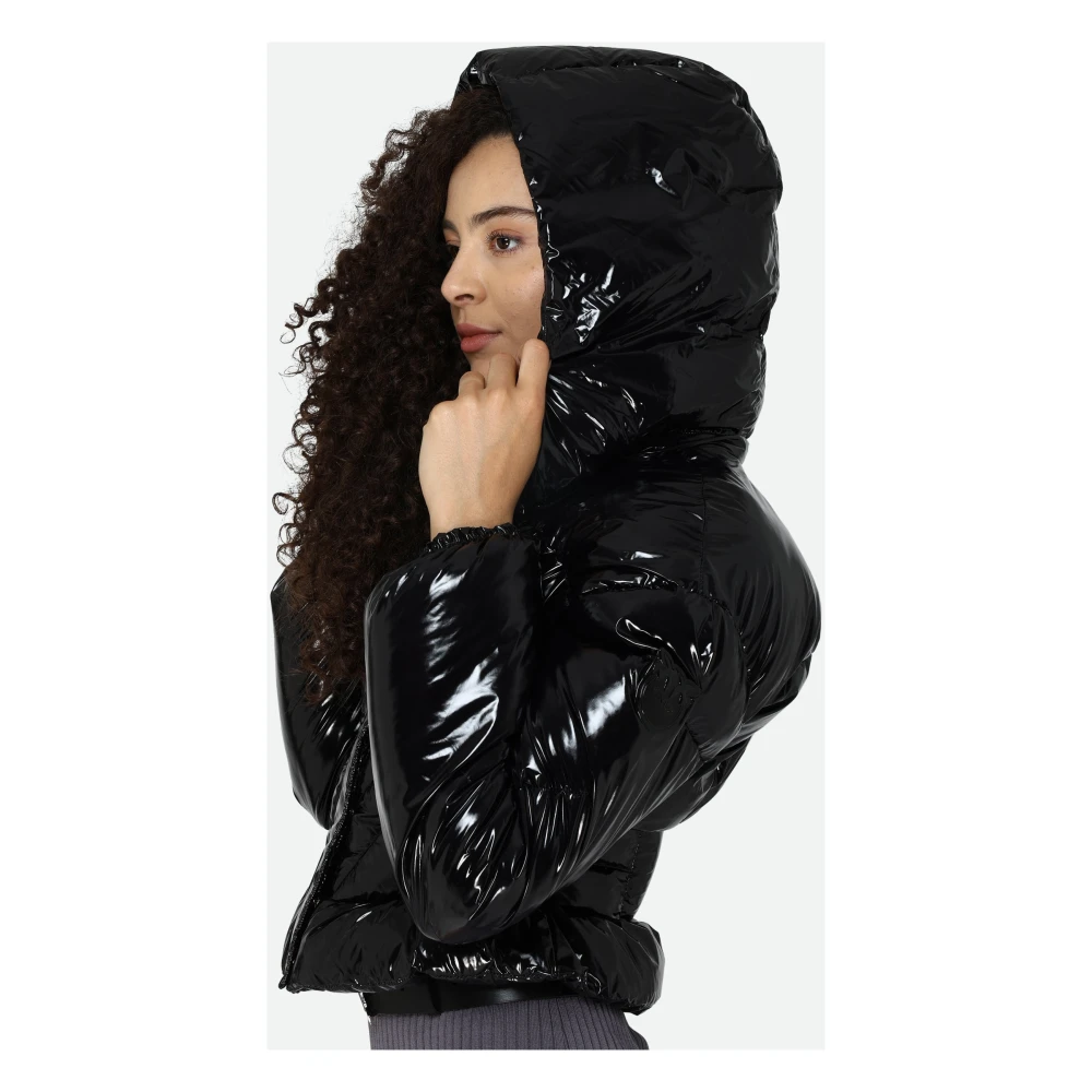 pinko Zwarte Glanzende Gewatteerde Jas met Capuchon Black Dames