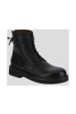 botte-en-cuir-avec-style-unique