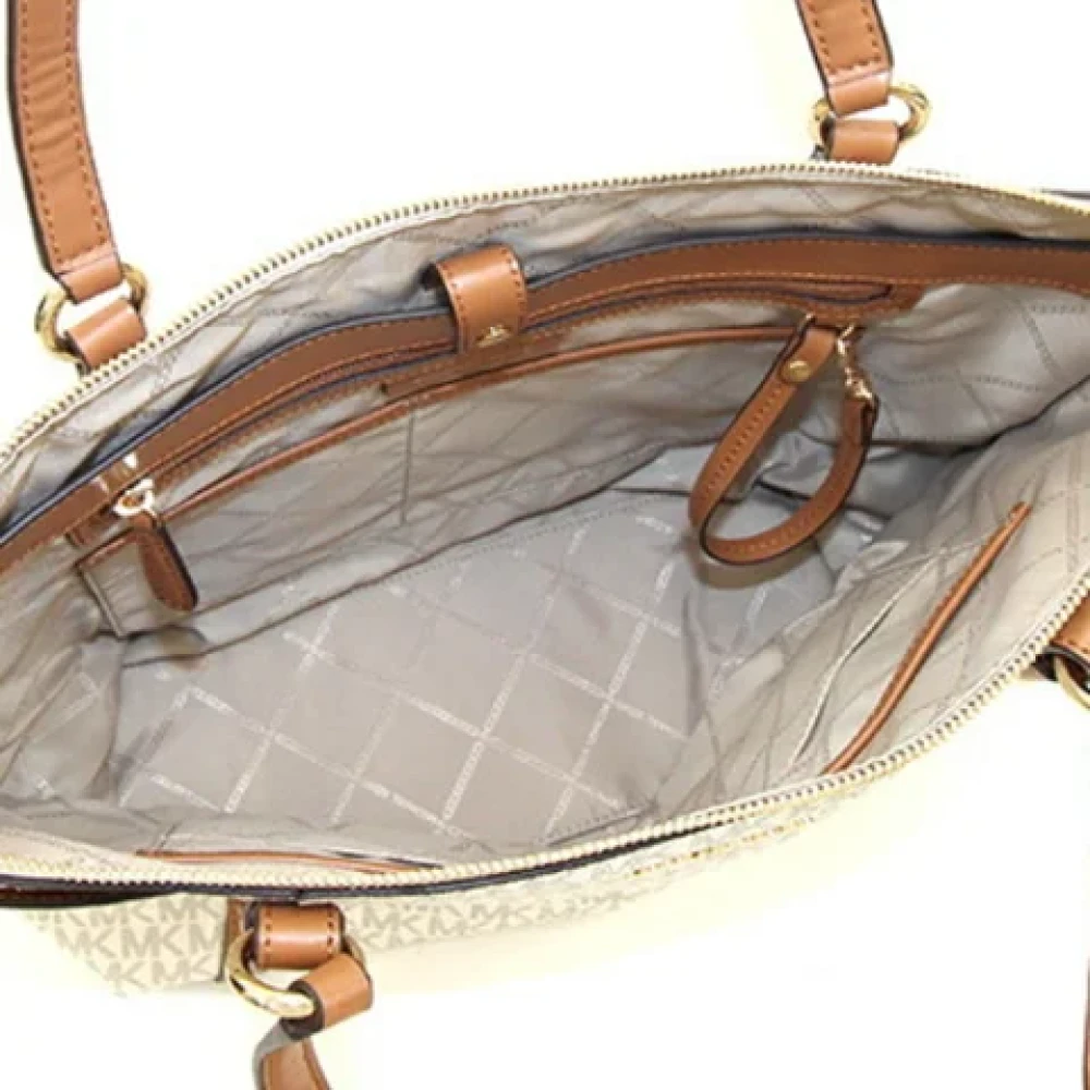 Michael Kors Pre-owned Leather shoulder-bags White Dames