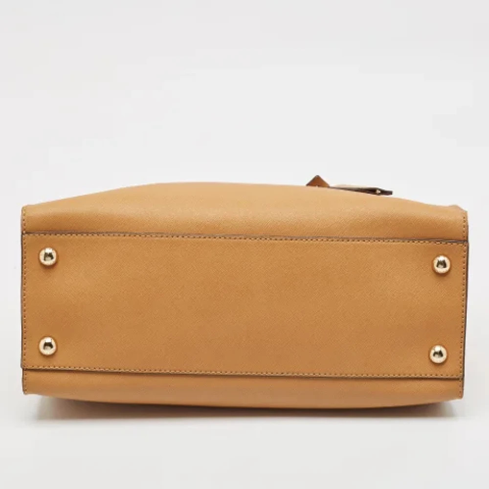 Michael Kors Pre-owned Leather totes Beige Dames