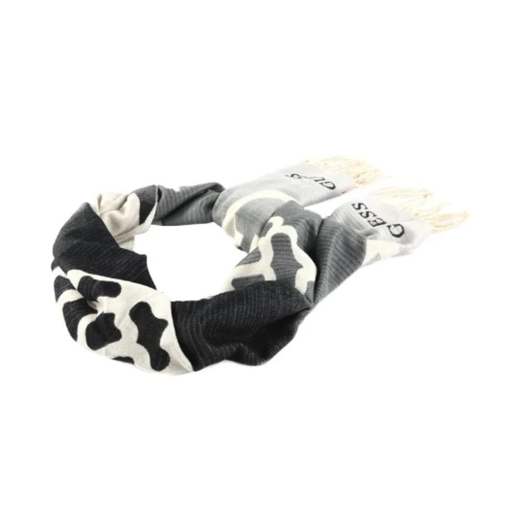 Guess Logo Sjaal Grijs Logo Patroon Gray
