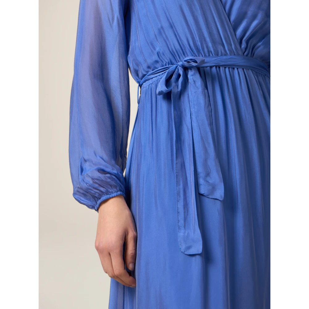 Oltre Zijde Blend Gekruiste V-hals Maxi Jurk Blue Dames