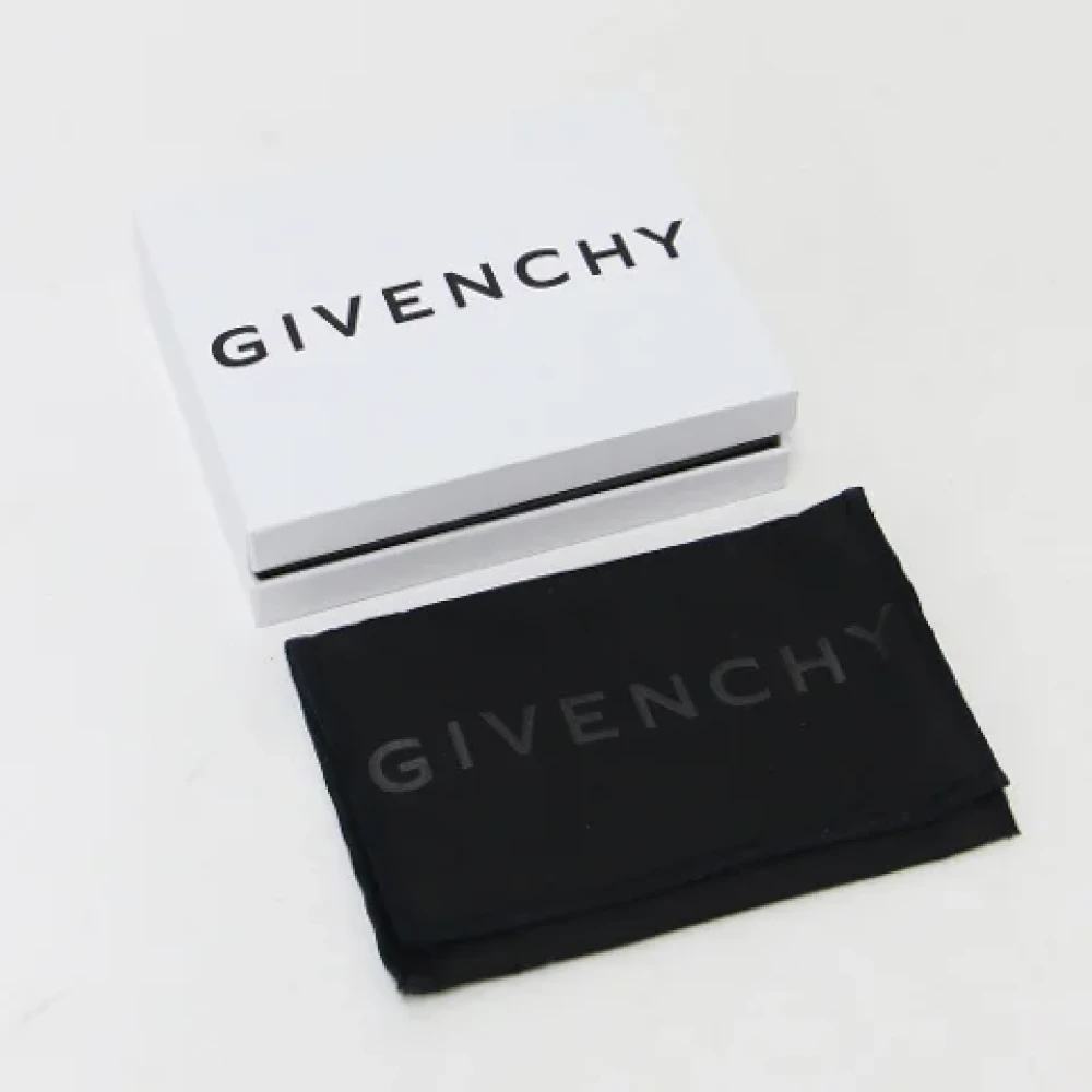Givenchy Pre-owned Fabric wallets Beige Dames