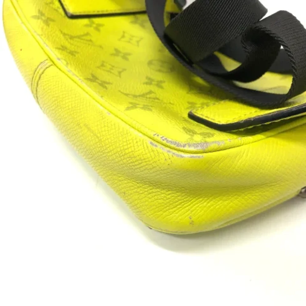 Louis Vuitton Vintage Pre-owned Leather clutches Yellow Dames