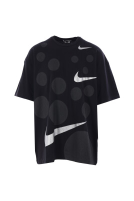black-t-shirt-with-polka-dots-and-swoosh-logo