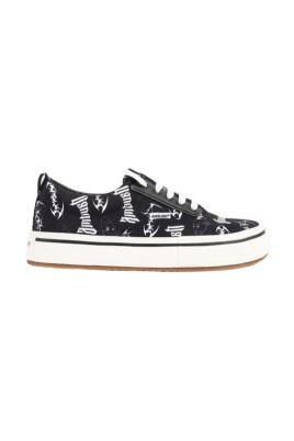 printed-low-top-sneakers