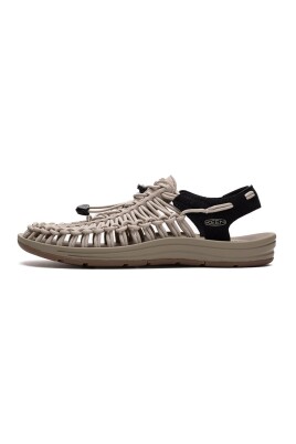 outdoor-sandaler-taupe-sort-letvaegt-komfort