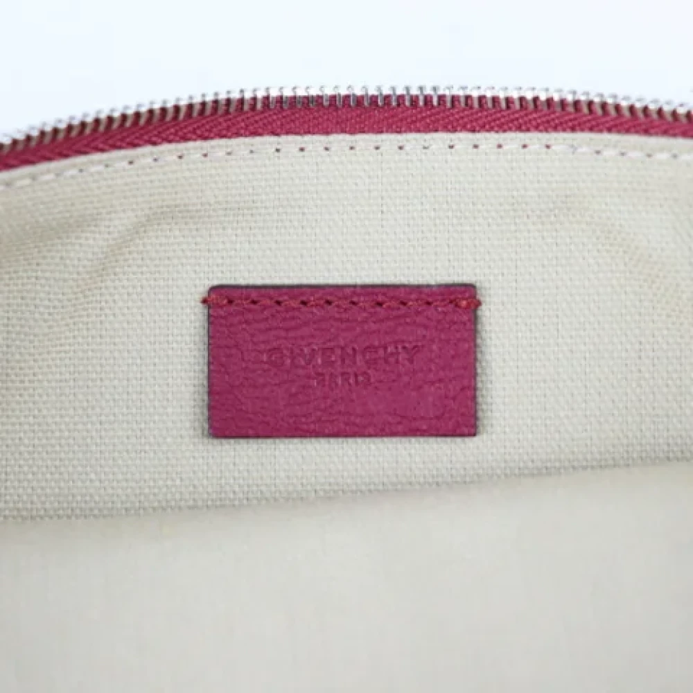 Givenchy Pre-owned Leather clutches Red Dames