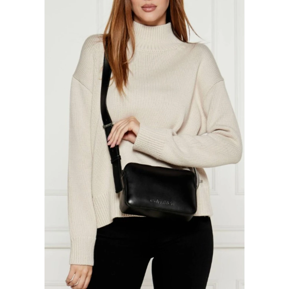 Calvin Klein Geëtst Logo Camera Tas voor Vrouwen Black Dames