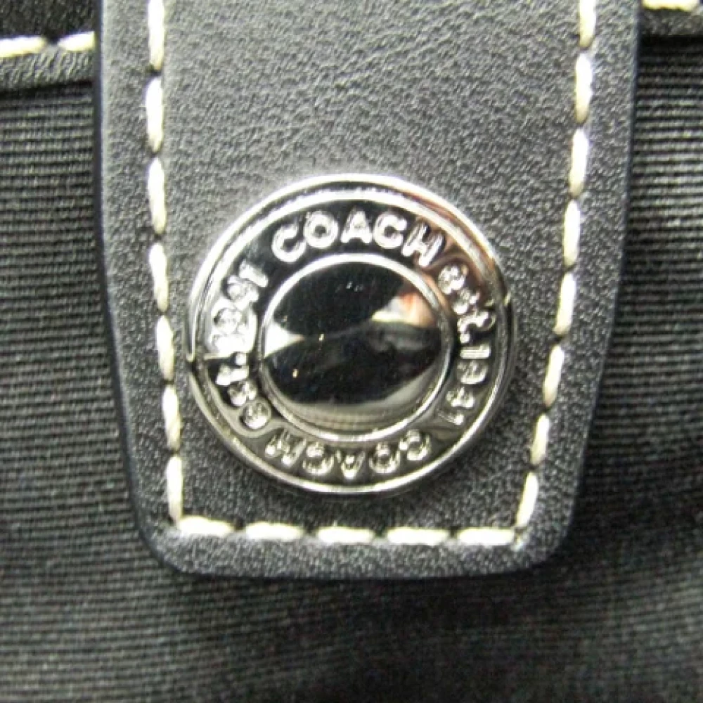 Coach Pre-owned Leather handbags Gray Dames