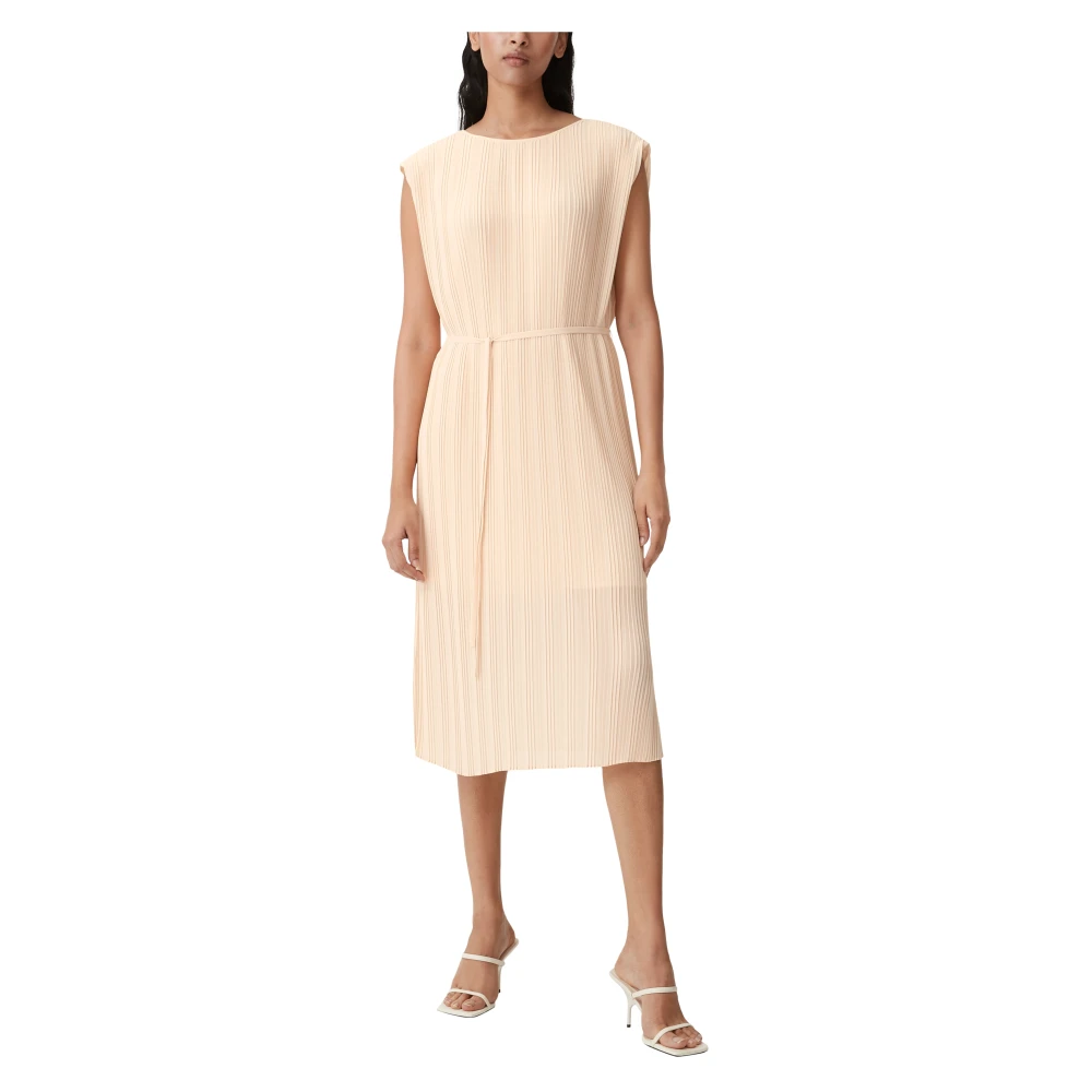 comma Dresses Beige Dames