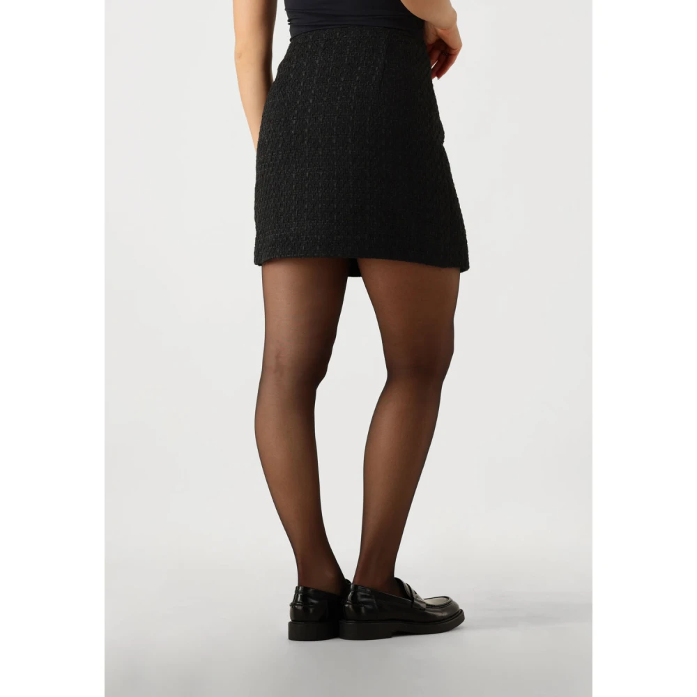 Y.A.S Zwarte Minirok voor Stijlvolle Outfits Black Dames