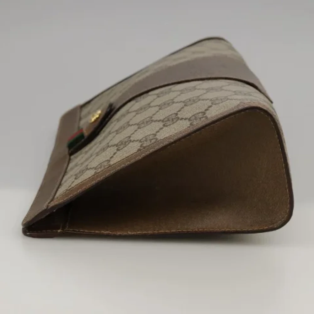 Gucci Vintage Pre-owned Leather clutches Beige Dames
