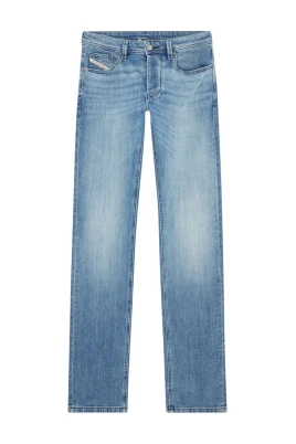 Moderna Regular Fit Jeans med Låg Midja