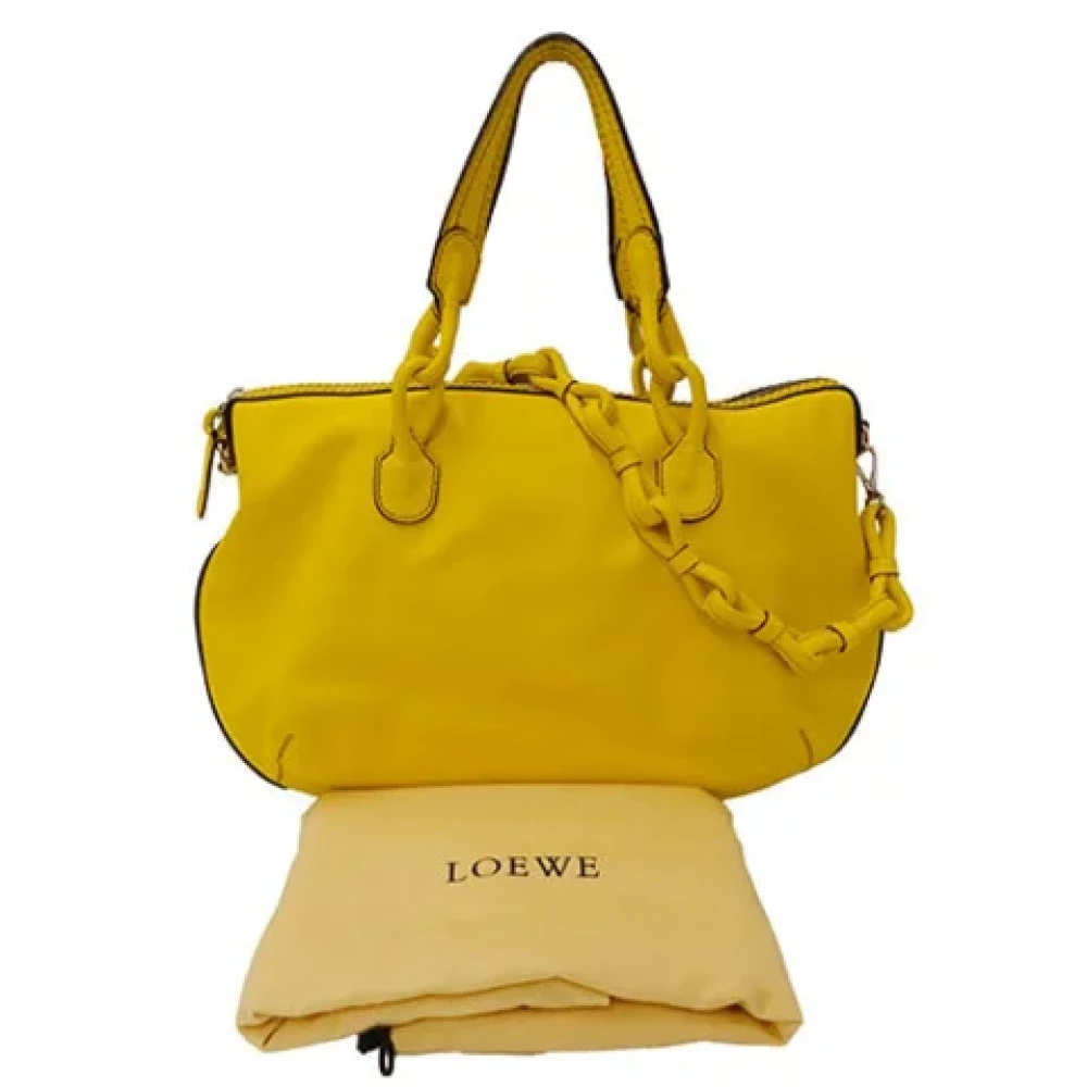 Loewe Pre-owned Leather handbags Yellow Dames