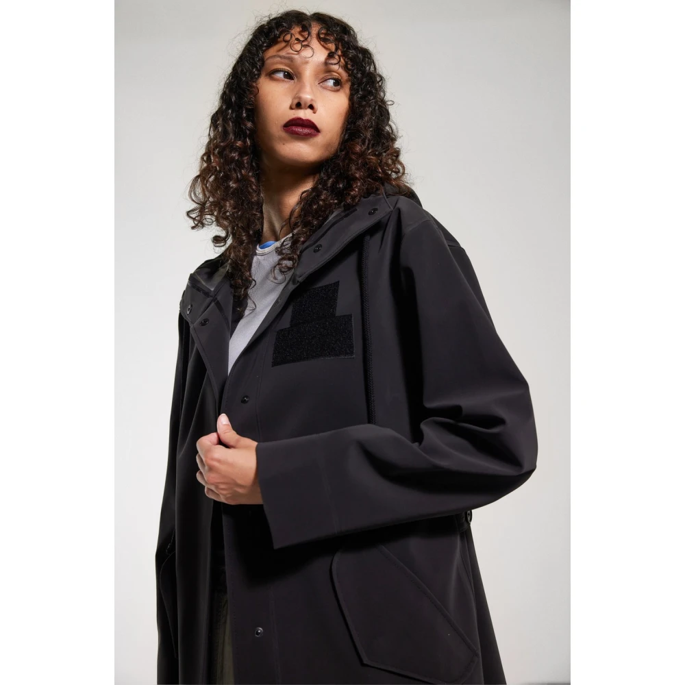 Stutterheim Matte Regenjas met V-Vormige Voorkant Black Dames