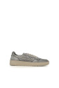 sneakers-gris-clair-cuir-souple-semelle-en-caoutchouc