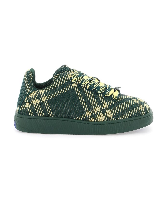 baskets-a-motif-check-avec-lacets-barbeles