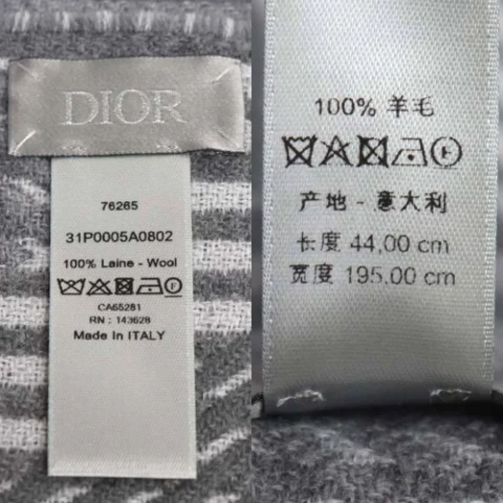 Dior Vintage Pre-owned Wool scarves Gray Dames