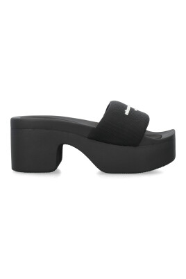 black-closed-toe-platform-slides