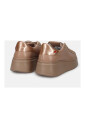 beige-leren-sneakers-met-gelamineerd-detail