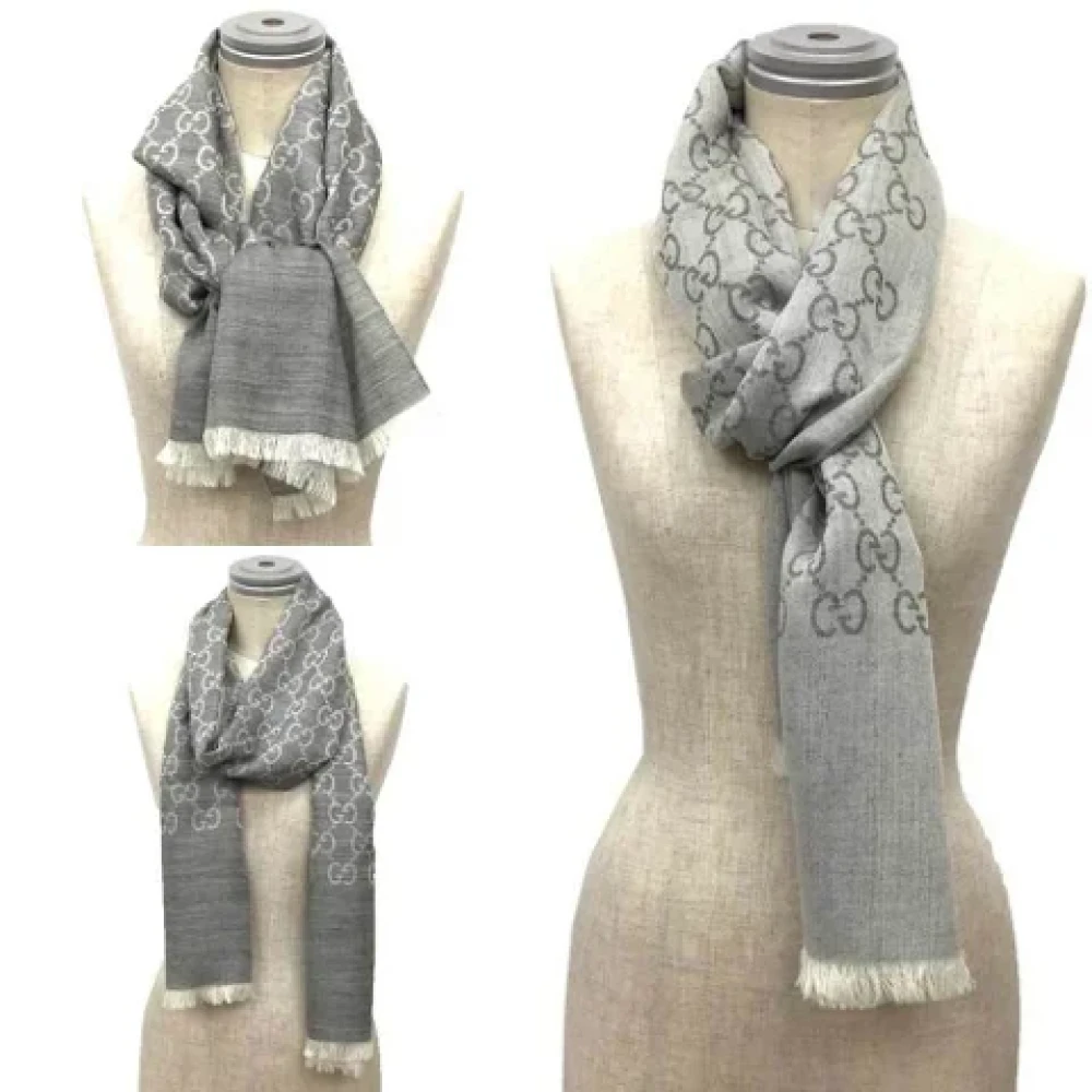 Gucci Vintage Pre-owned Wool scarves Gray Dames