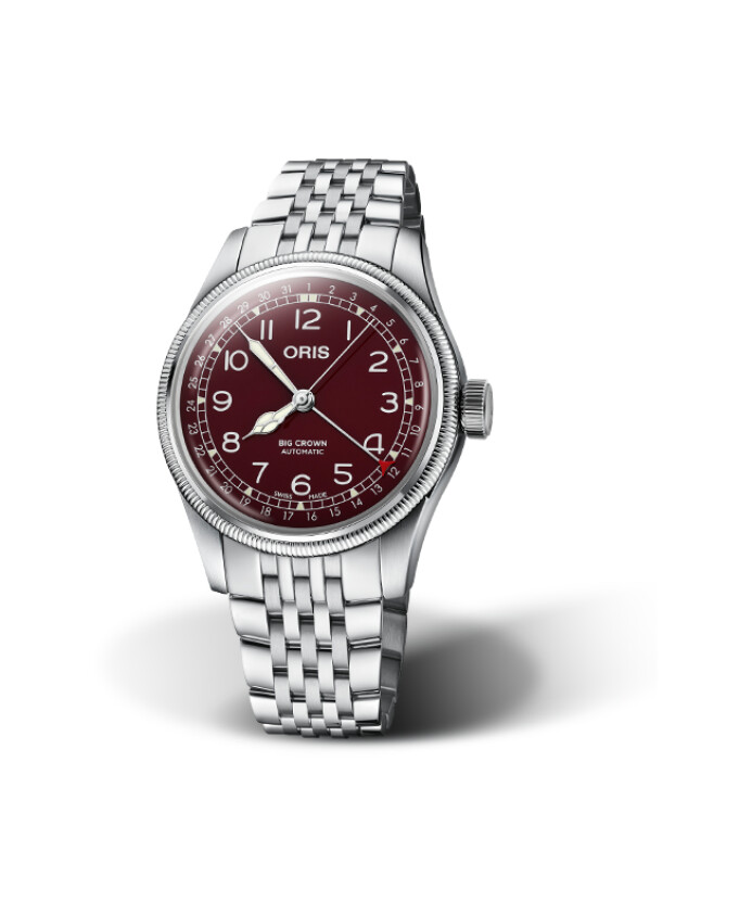 75477414068-0782022-big-crown-pointer-date