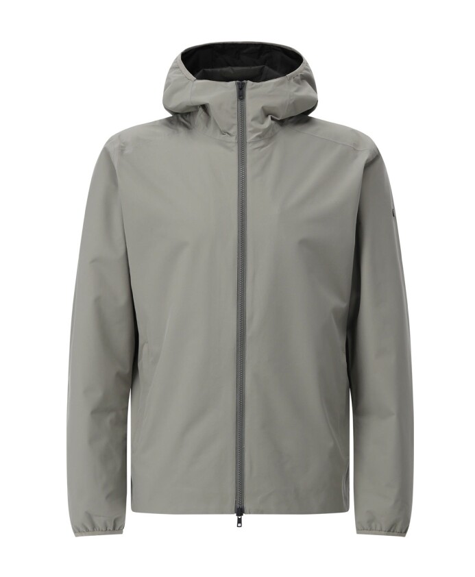 veste-de-transition-a-capuche