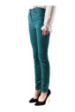 jeans-en-denim-classiques-pour-un-usage-quotidien