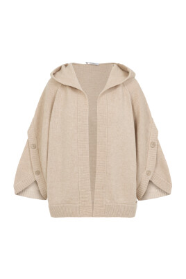 gilet-boutonne-dans-le-style-vals