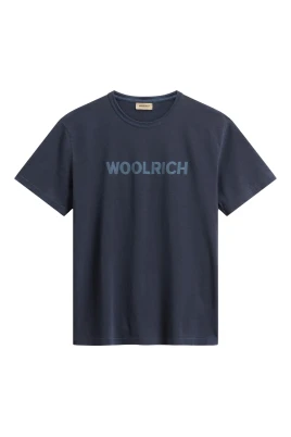 Stiliga T-shirts för män och kvinnor