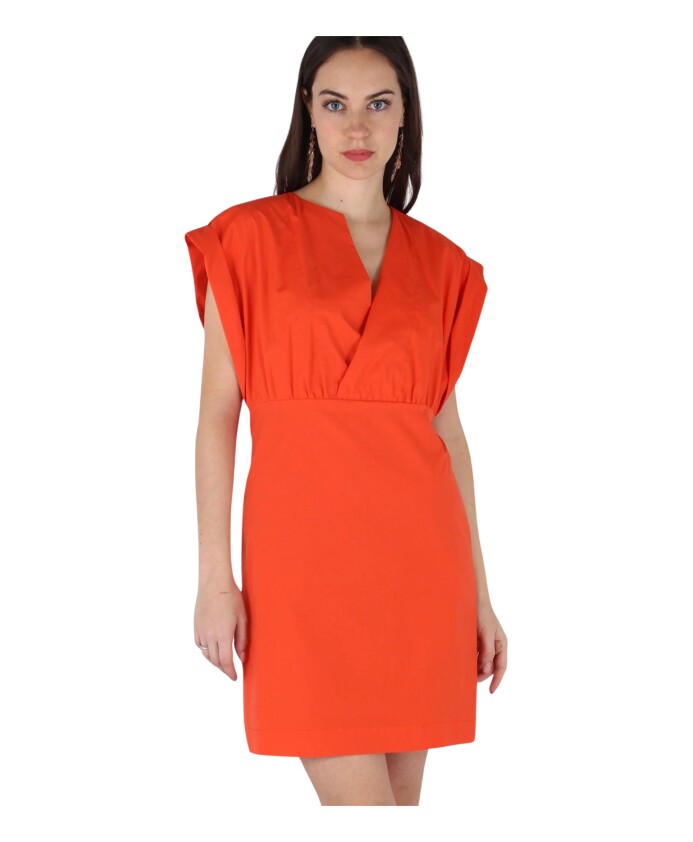 robe-flatteuse-en-coton-a-col-en-v