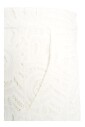 witte-bermuda-met-geperforeerd-borduursel