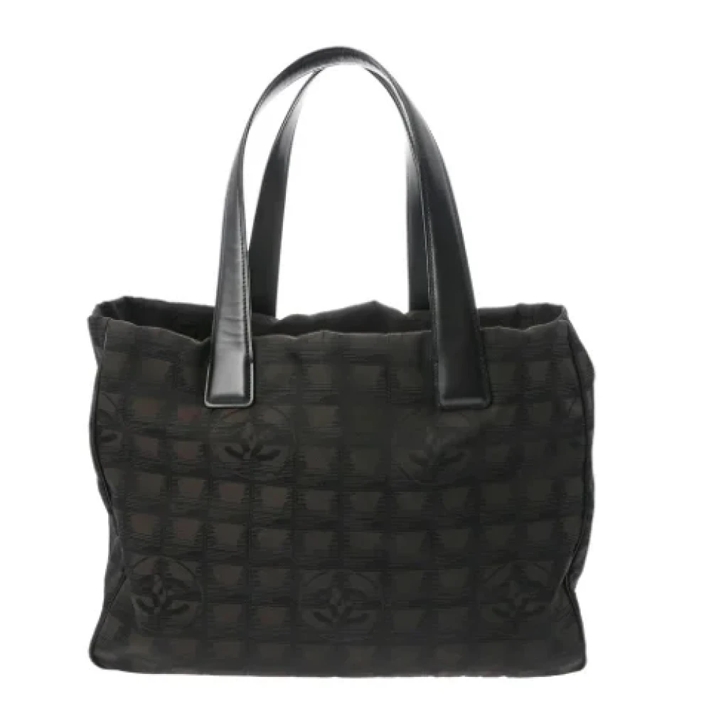 Chanel Vintage Pre-owned Nylon shoulder-bags Gray Dames