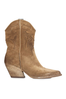 vintage-camel-suede-texan-boots