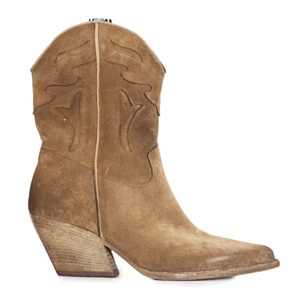 Shoes > Boots > Cowboy Boots - - Elena Iachi - Modalova