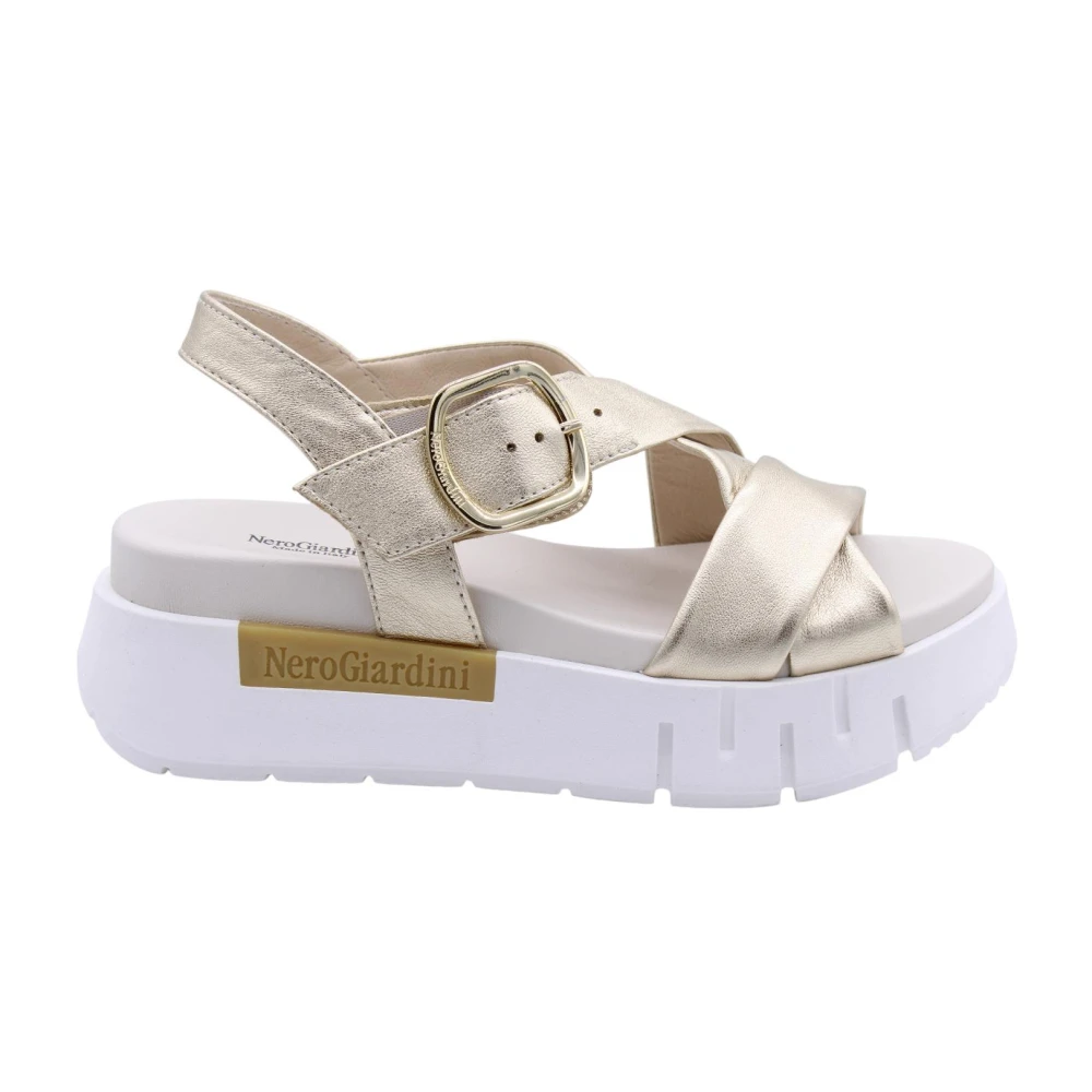 Shoes > Sandals > Flat Sandals - - Nerogiardini - Modalova